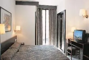 Hotel Medicis Barcelona 2*,